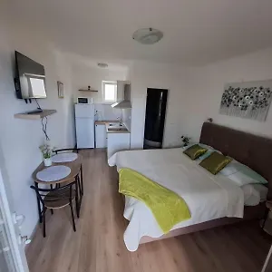 https://apartments-venci-bibinje.hotelinzadar.com