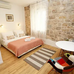 https://split-old-town-suites.splithotels.org